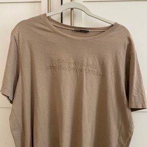 ZARA women’s tan tee